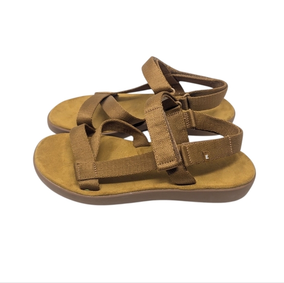 Everlane Renew Sport Tan Sandal Size 8 - Picture 4 of 9
